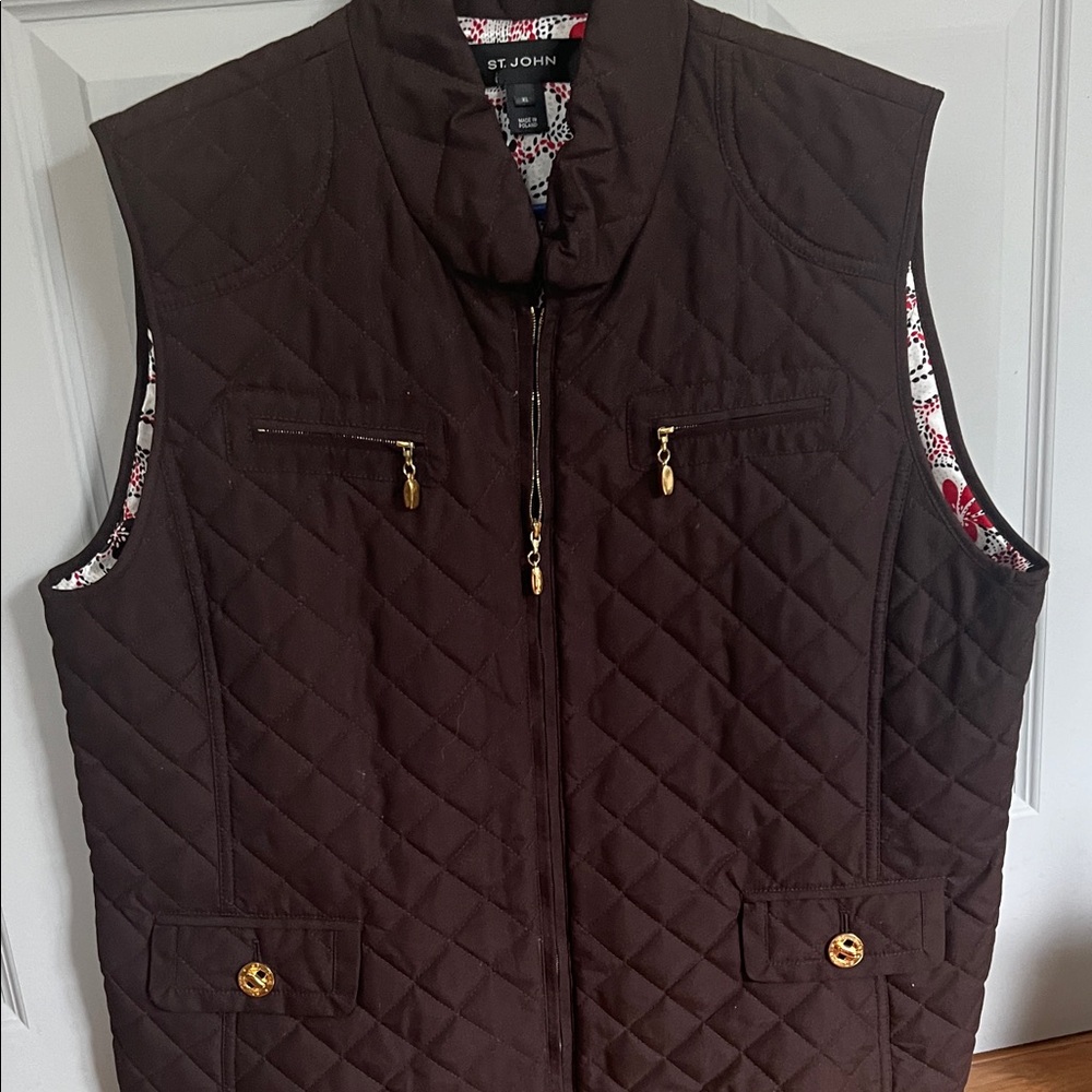 St. John Dark Brown Quilted woman Vest
